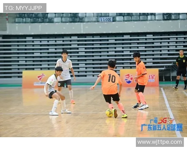 足球明星齐聚天天向上畅谈梦想与荣耀展现激情与友谊的精彩瞬间