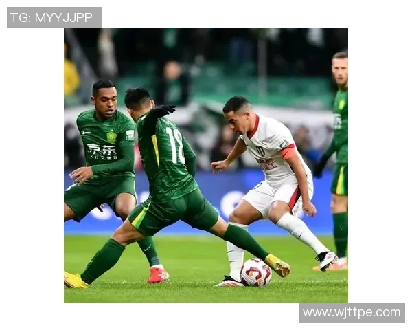 成都足球队在世锦赛积分榜上以50分稳居第一名展现强劲实力